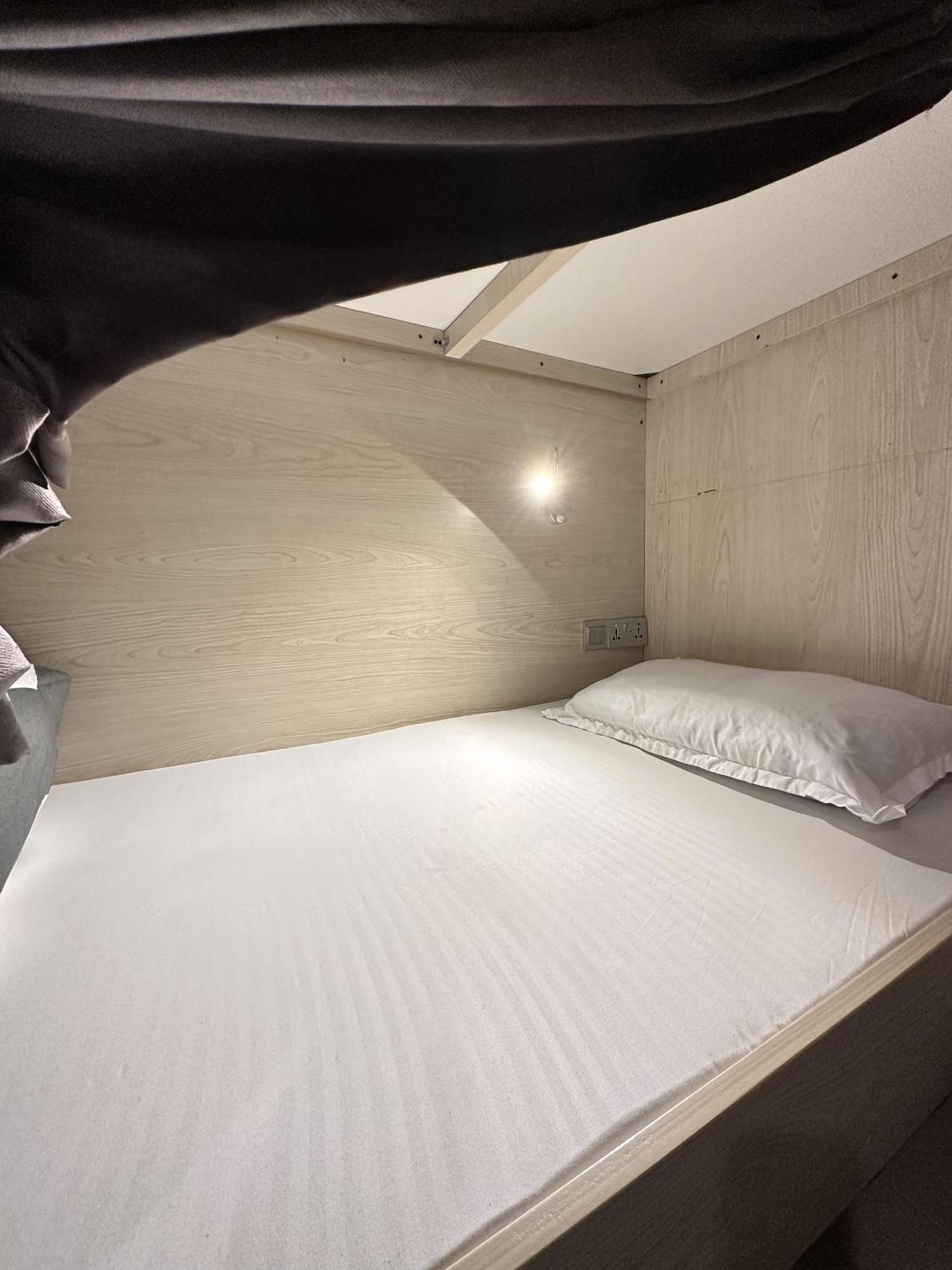 Bollywood Beach Hostel 두바이 외부 사진